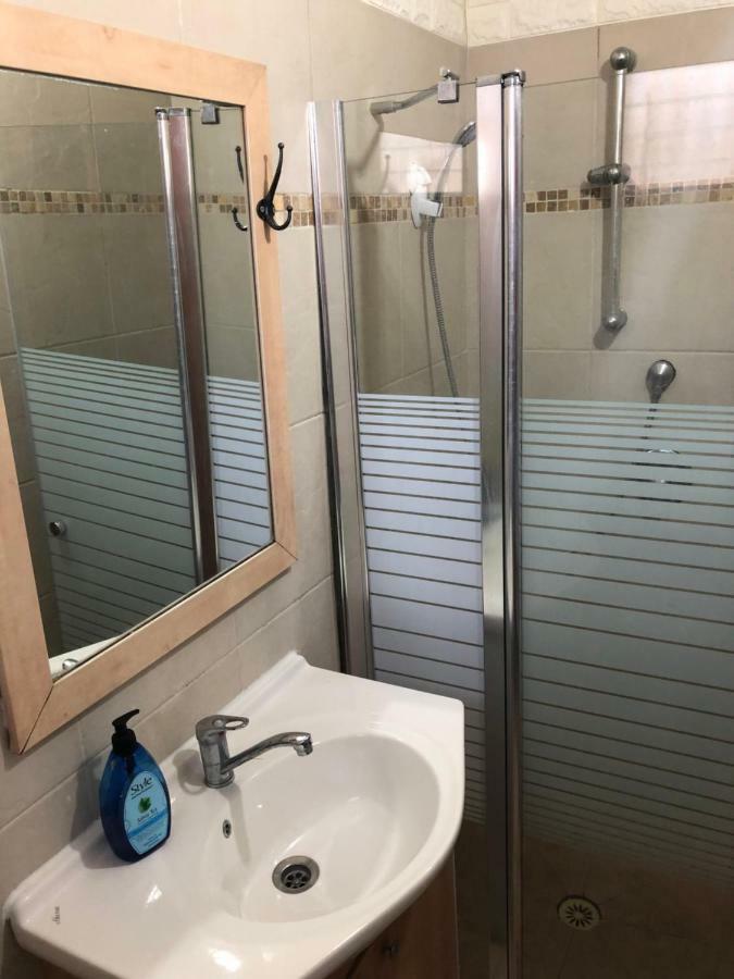 ホテル Star Guest- House Or Yehuda エクステリア 写真